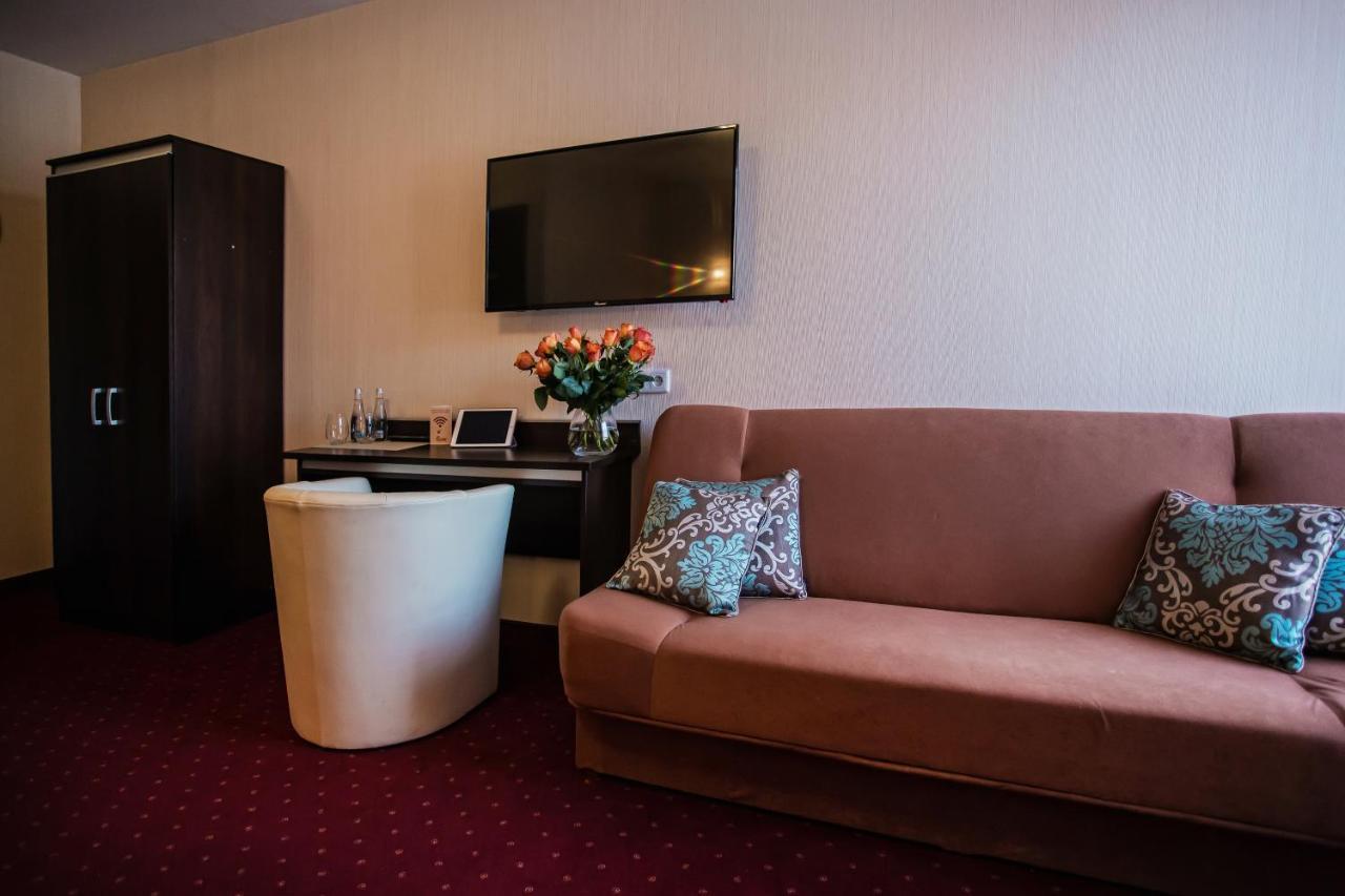 Hotel Lord Stargard Szczeciński Buitenkant foto